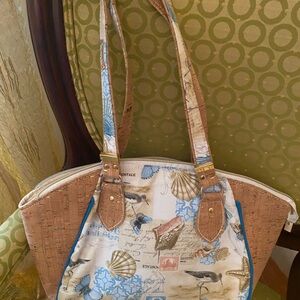 Coastal beach shoulder bag.